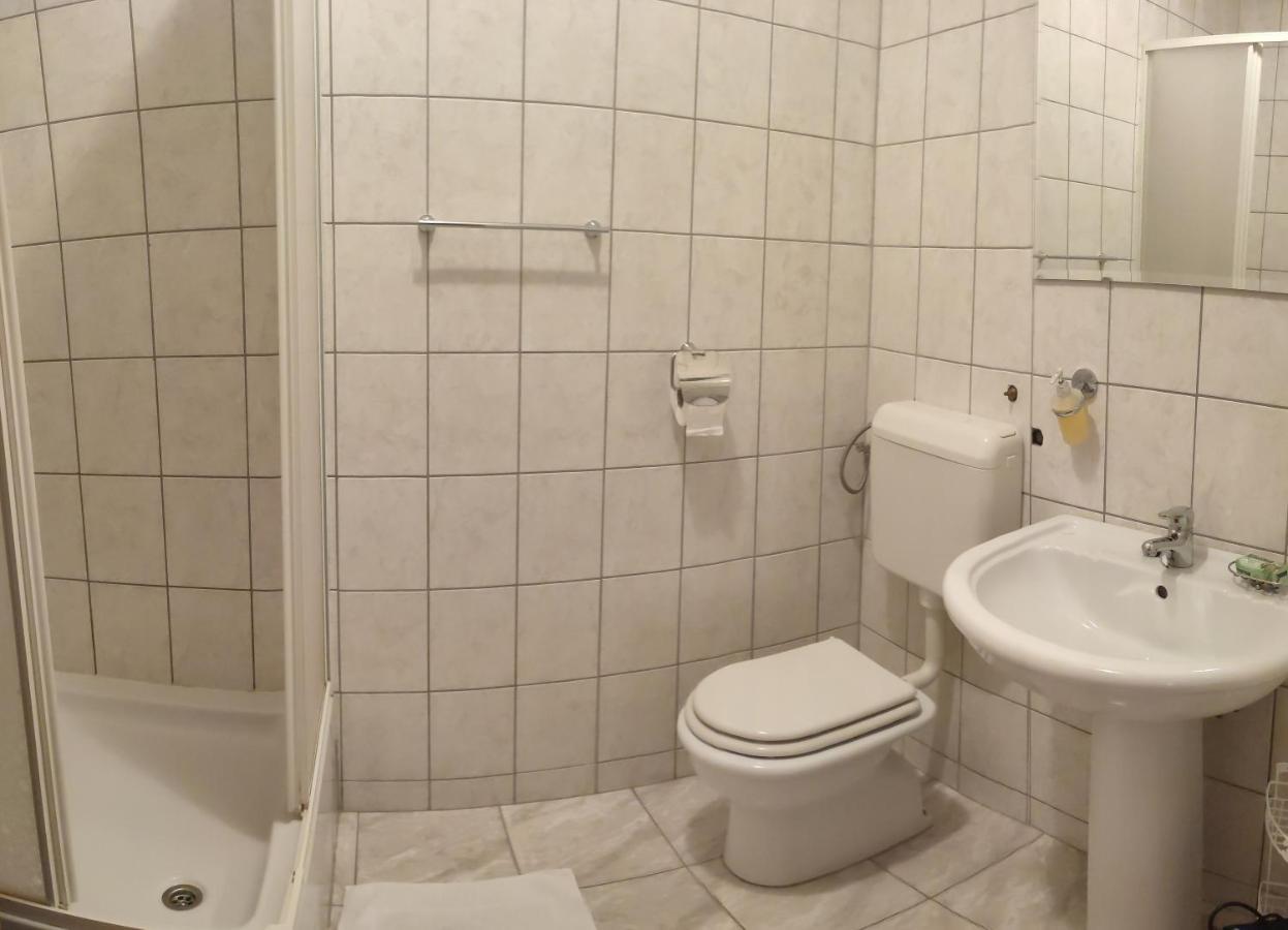 Apartments Villa Anna โปดสตรานา ภายนอก รูปภาพ