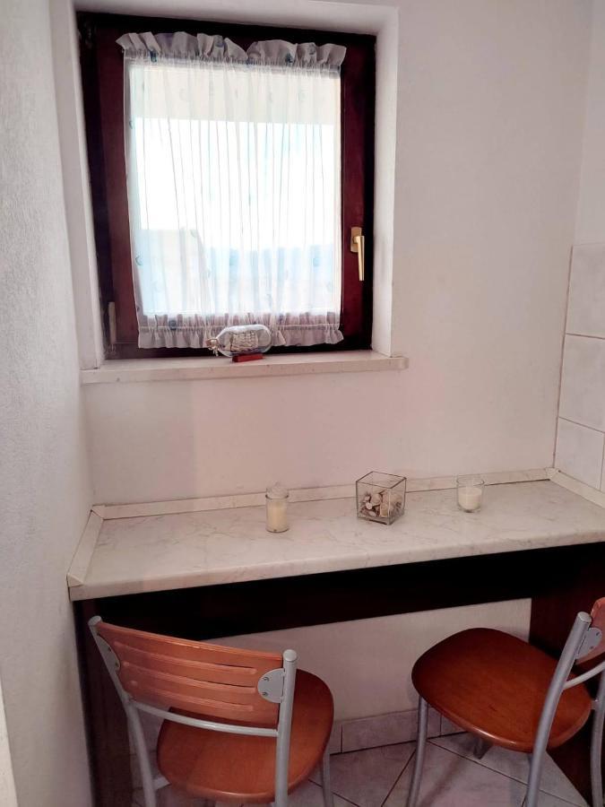 Apartments Villa Anna โปดสตรานา ภายนอก รูปภาพ