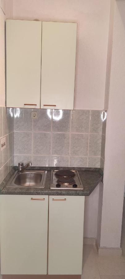 Apartments Villa Anna โปดสตรานา ภายนอก รูปภาพ
