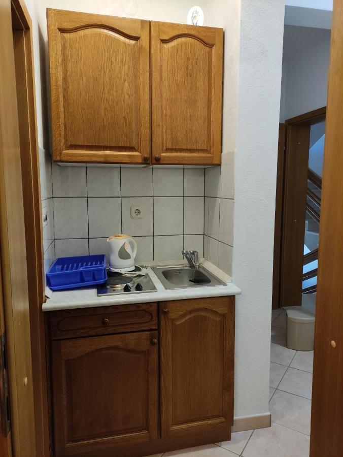 Apartments Villa Anna โปดสตรานา ภายนอก รูปภาพ