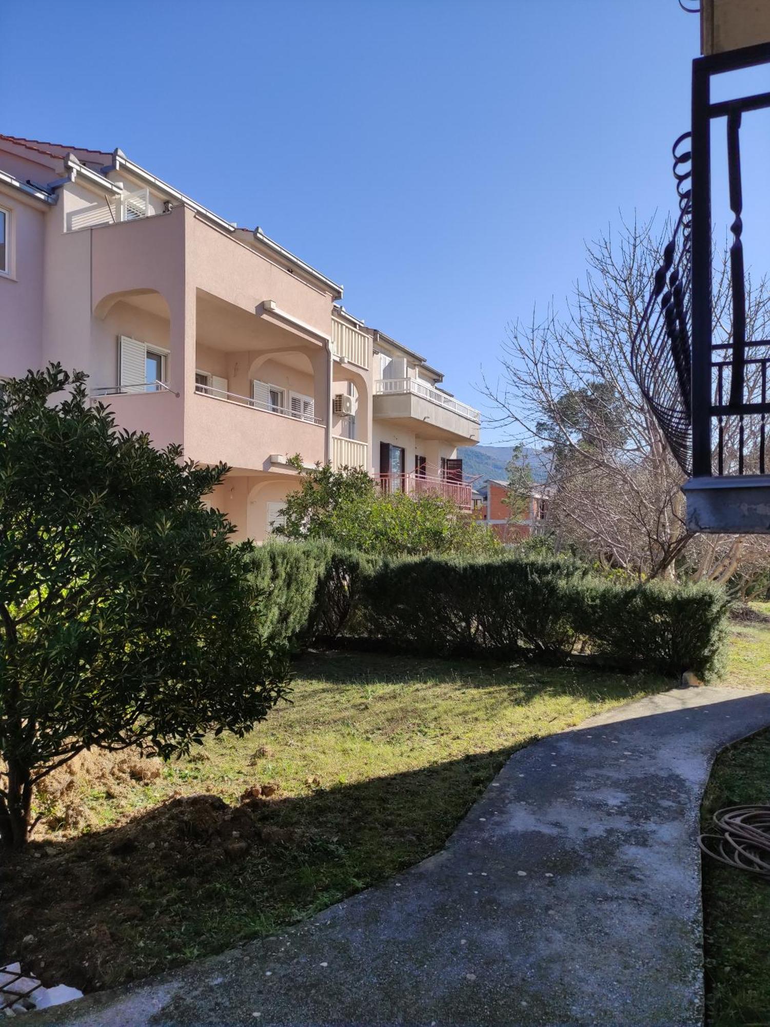 Apartments Villa Anna โปดสตรานา ภายนอก รูปภาพ